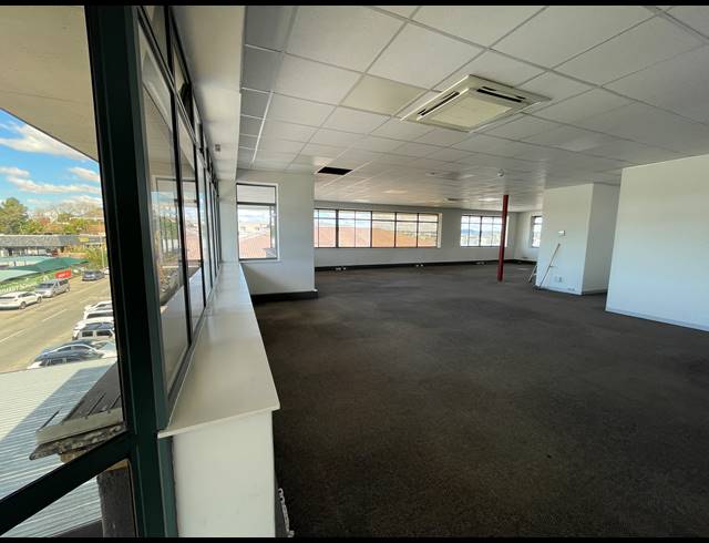 273M² OFFICE TO LET IN RIVONIA